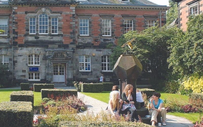 1641903982University-of-Dundee-Scotland.jpg