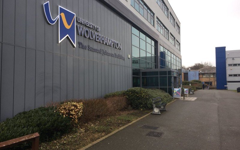1643787042University-of-Wolverhampton-16.jpg