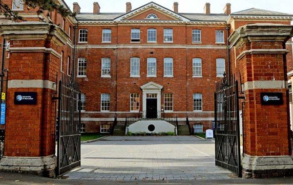 University of Worcester Courses, Intakes, Application Process and Scholarships