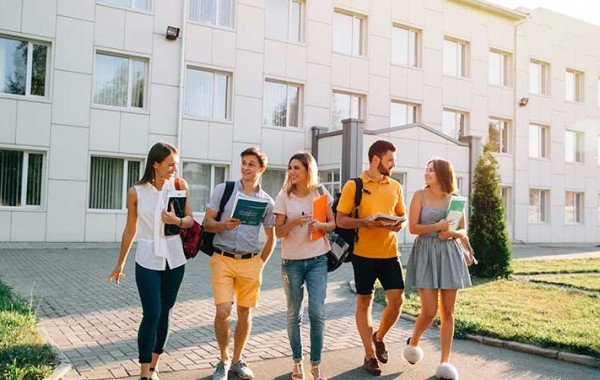 Full Time Bachelor’s Certification Program in Canada